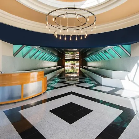 Ph Bellagio: Luxurious And Romantic Duplex Penthouse With Private Pool & Sea Views *